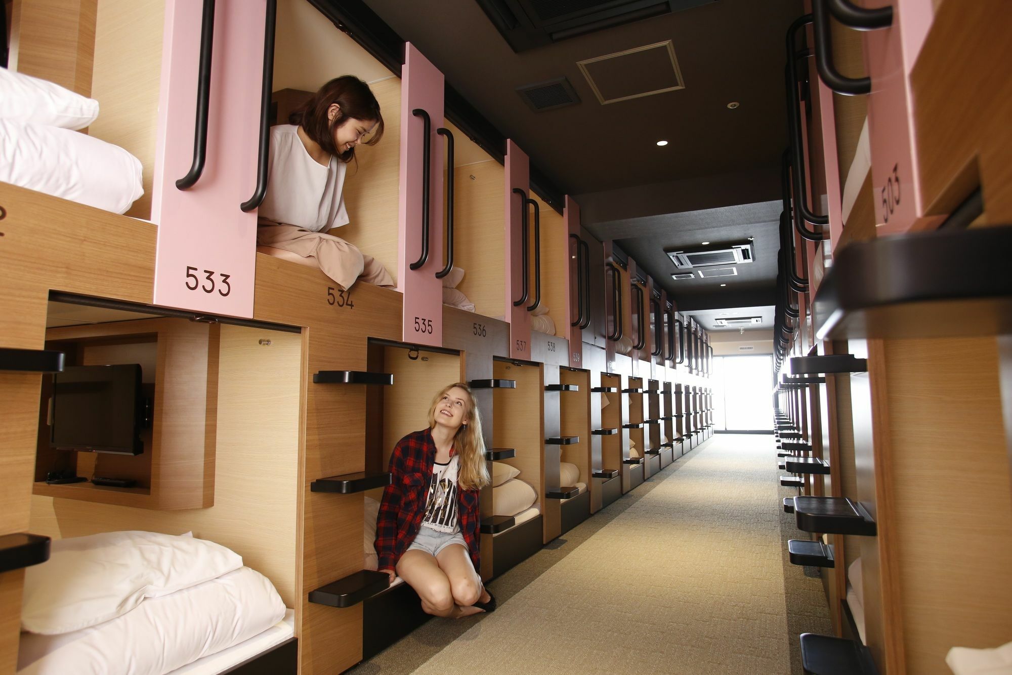 Y'S Cabin Osaka Namba Εξωτερικό φωτογραφία