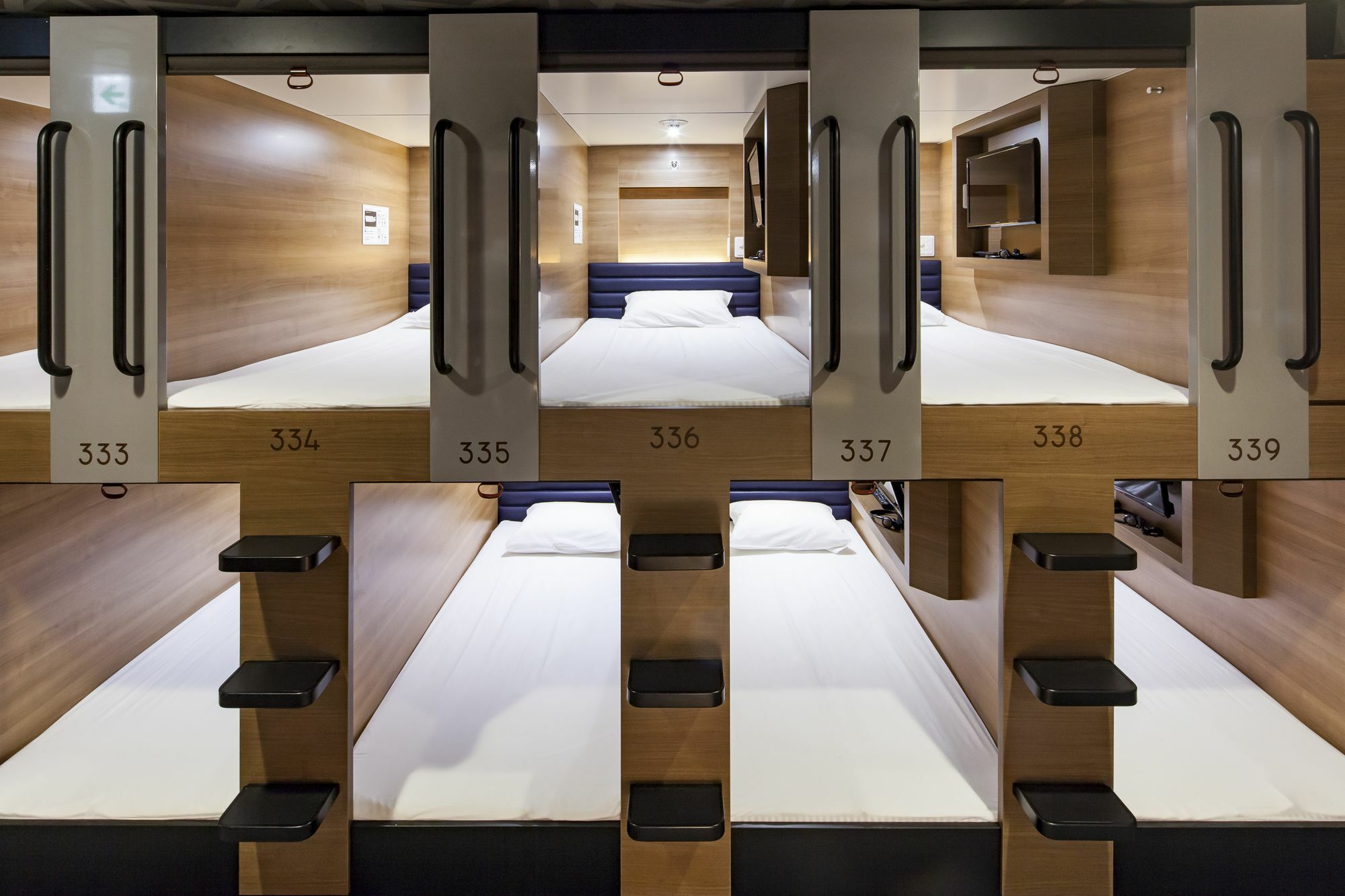 Y'S Cabin Osaka Namba Εξωτερικό φωτογραφία